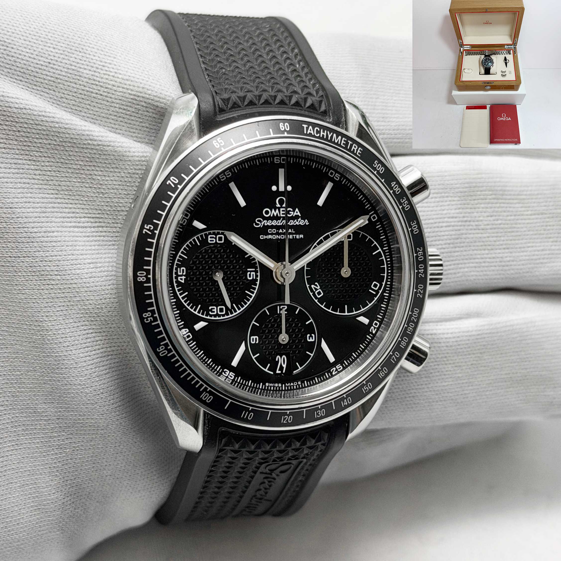 Omega Speedmaster Racing 326.30.40.50.01.001 40MM Black Dial Steel Box