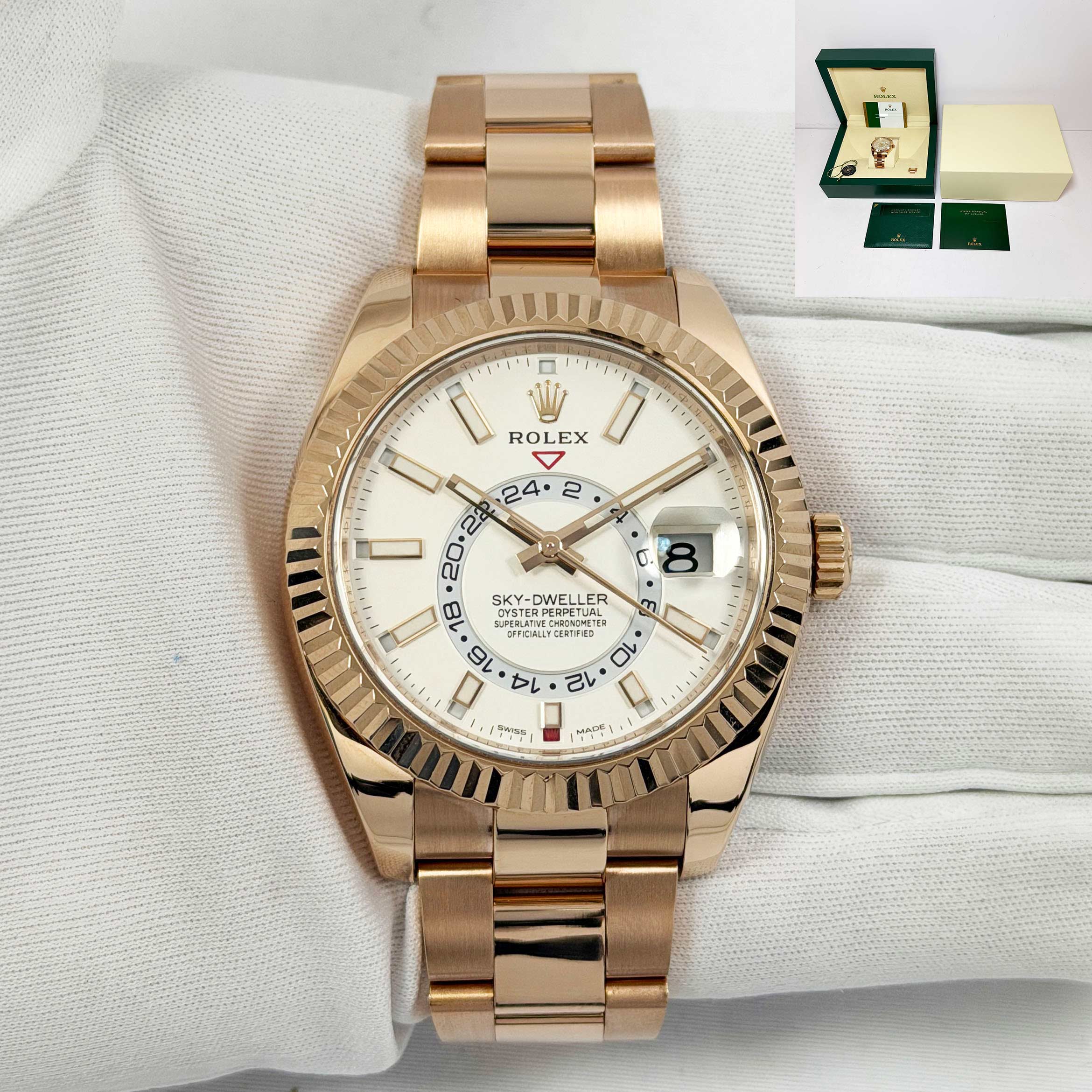 ROLEX シルバー カフリンクス 専用ボックス付き 2017 Rolex Sky-Dweller 326935 42MM White Dial 18K Rose Gold Box