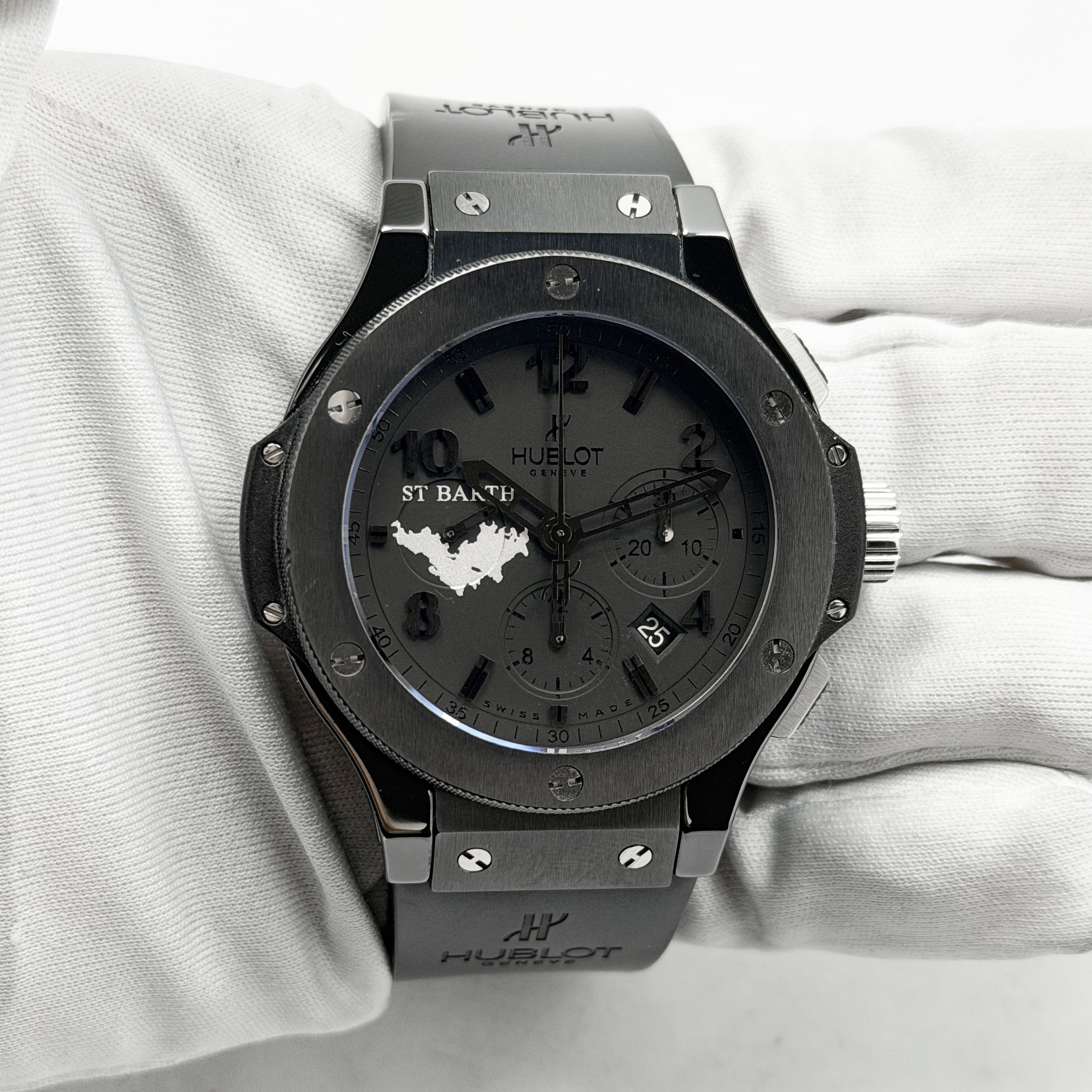 Hublot Big Bang St.barth 301.CI.134.RX.SB 44MM Black Dial Ceramic Titanium