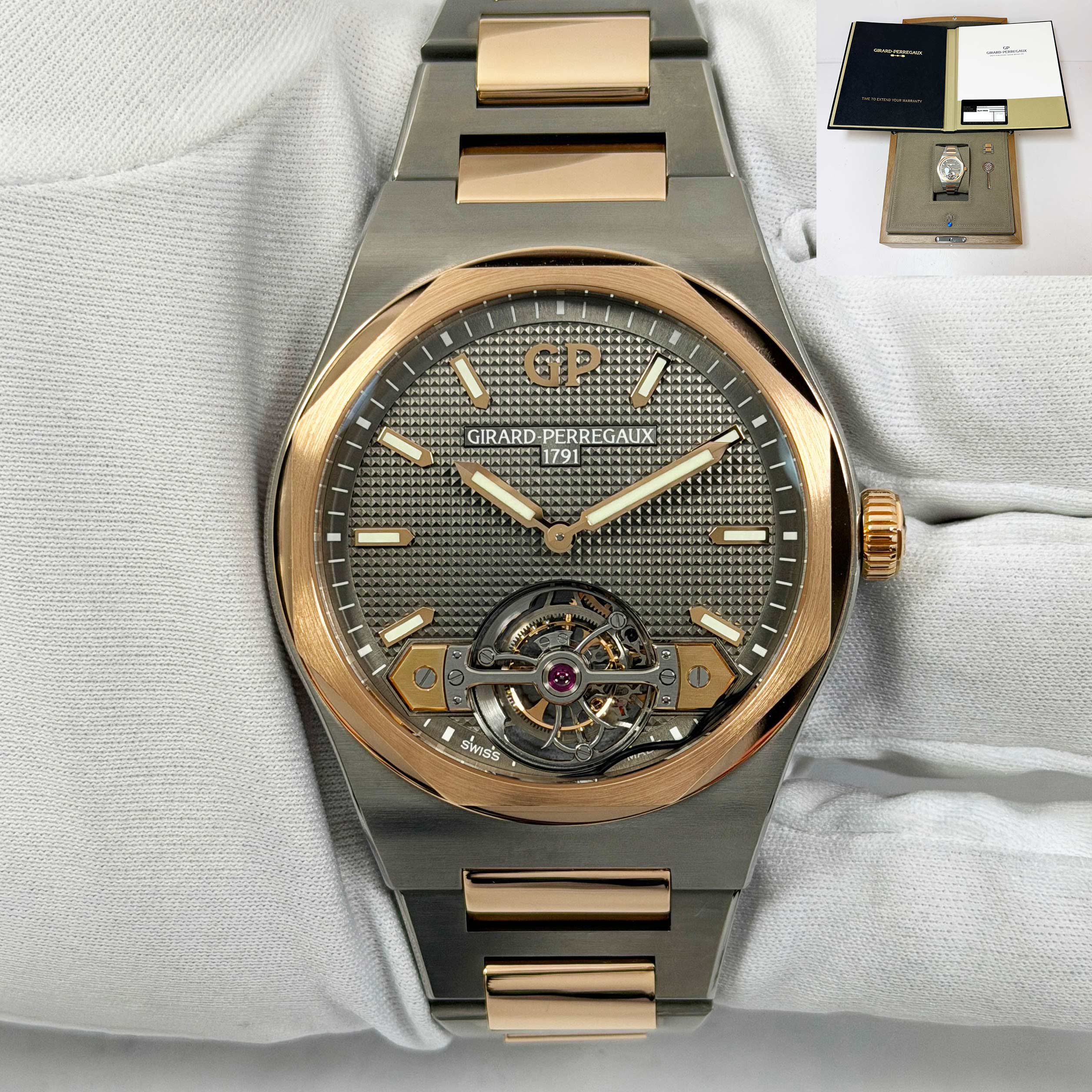 2022 Girard Perregaux Laureato Tourbillon 99105-26-231-26A 45MM
