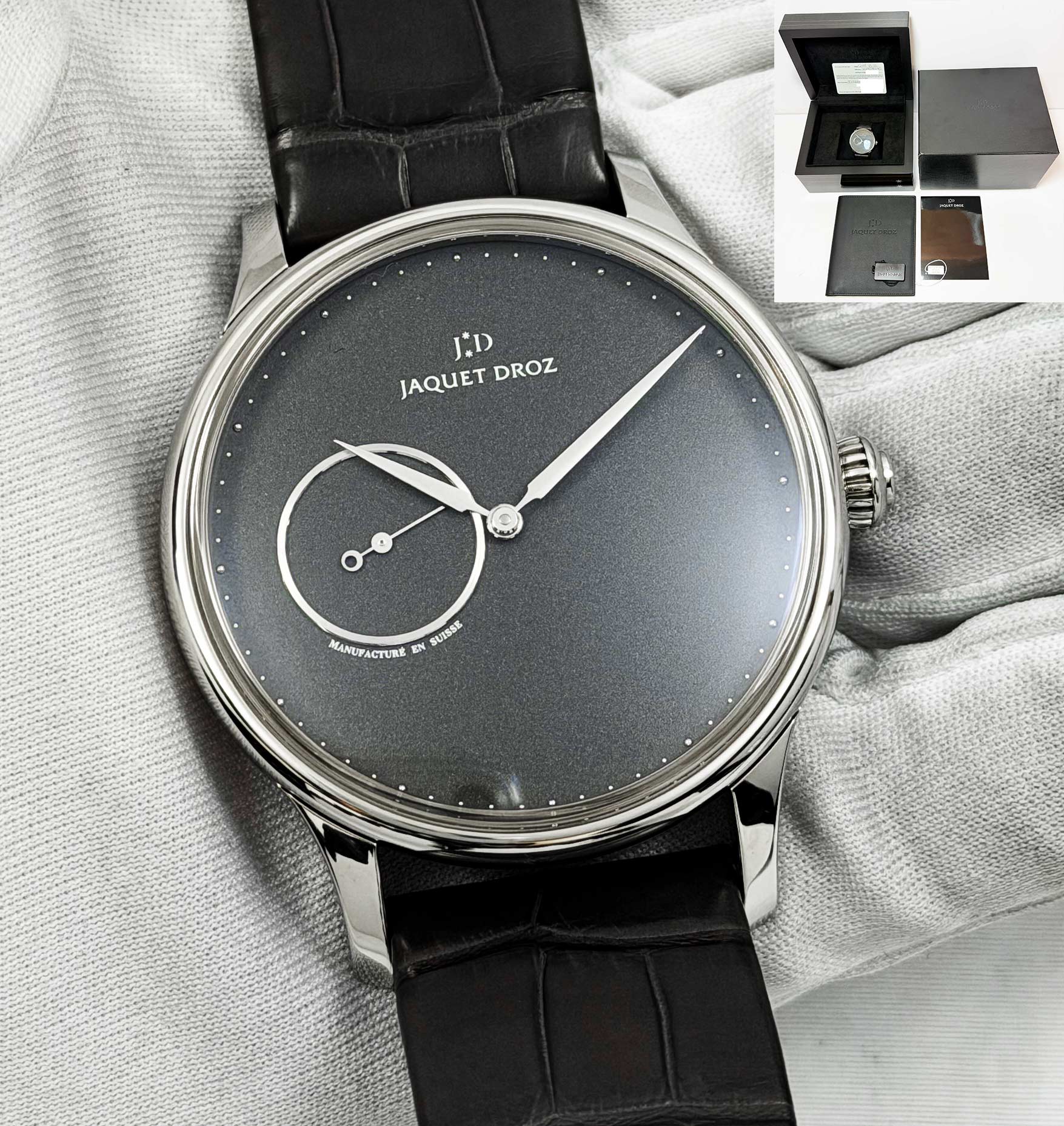 Jaquet-Droz Astrale Grande Heure Minute J017030240 43MM Grey Steel Box Papers