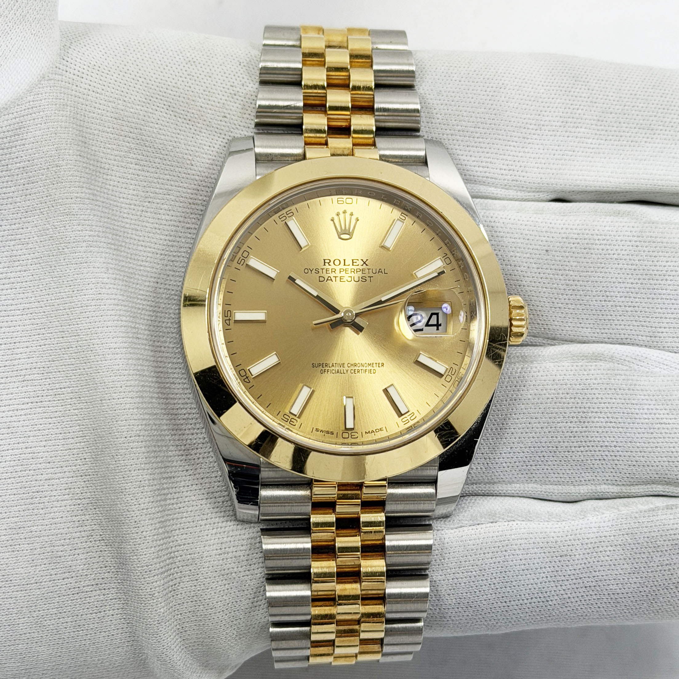 Rolex Datejust 126303 41MM Champagne 18K Two-Tone Yg Smooth Jubilee
