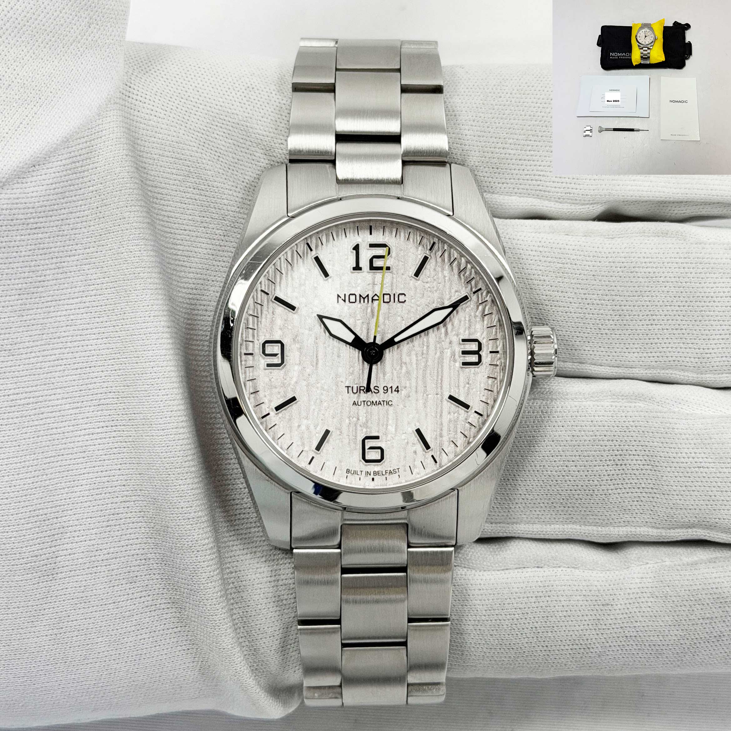 2023 Nomadic Expedition Turas 914 39MM White Stainless Steel Box Papers